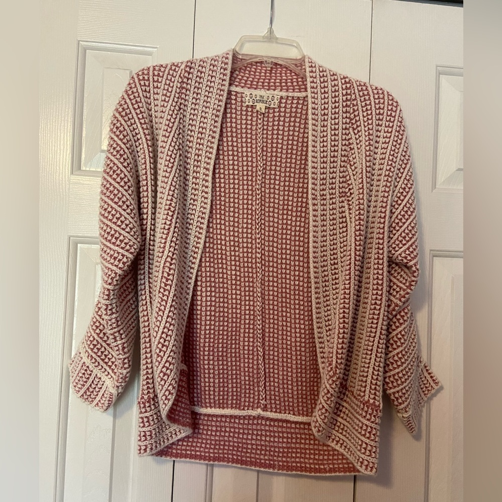 Girls pink and white woven sweater